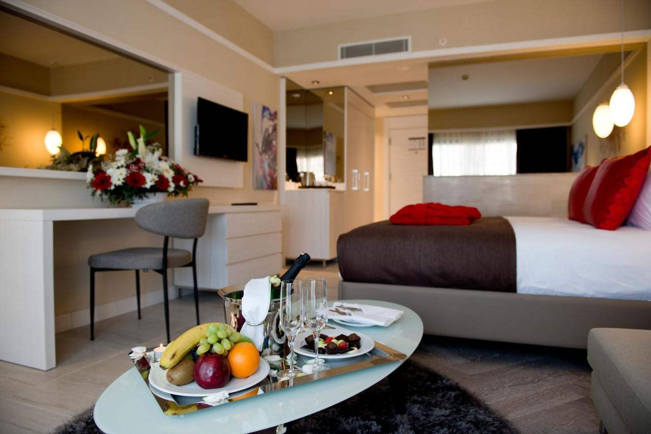 Akra Fethiye Tui Blue Sensatori Hotel Exterior photo