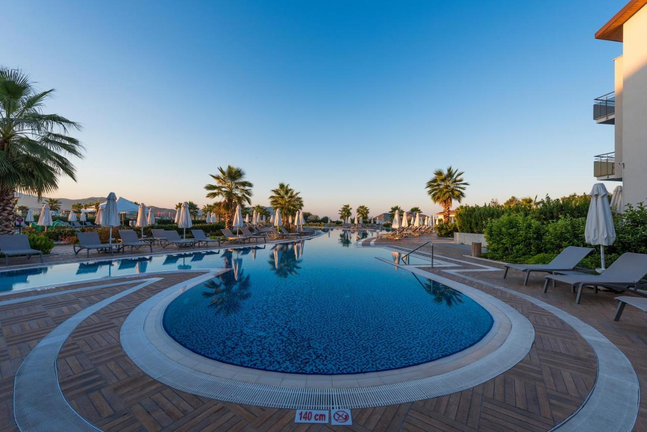 Akra Fethiye Tui Blue Sensatori Hotel Exterior photo